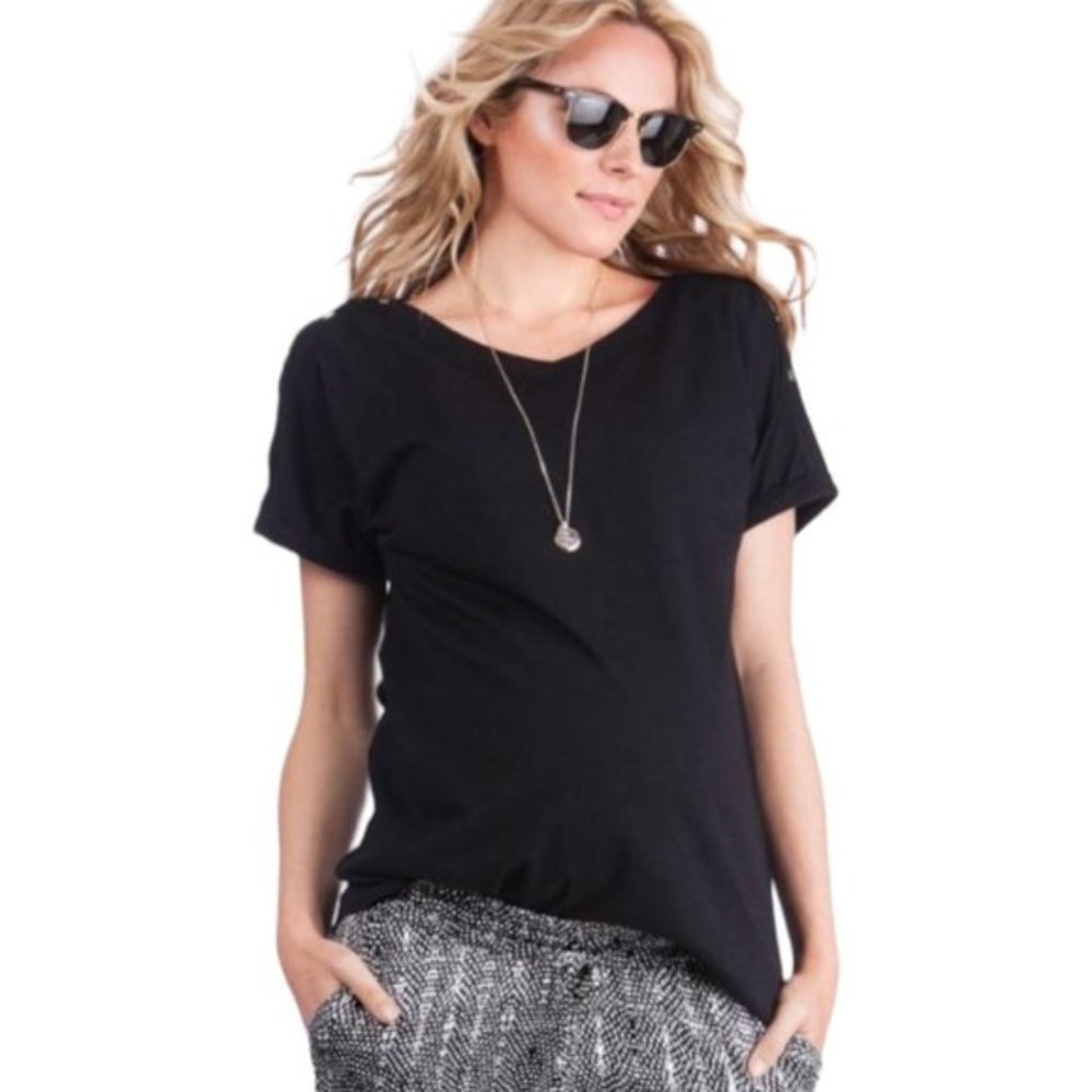 Seraphine Basic Tee With Shoulder Snaps